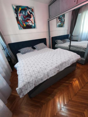 Ta'arof Apartment